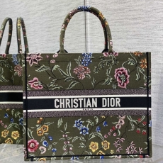 Christian Dior Shopping Bags